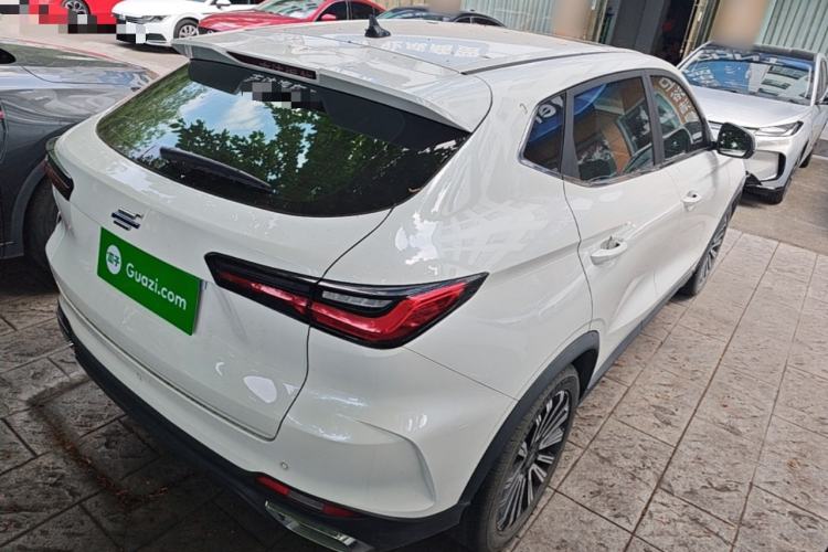 Used CHANGAN OSHAN X5 2021 1.6L CVT Luxury Model Rear Right 45 Deg