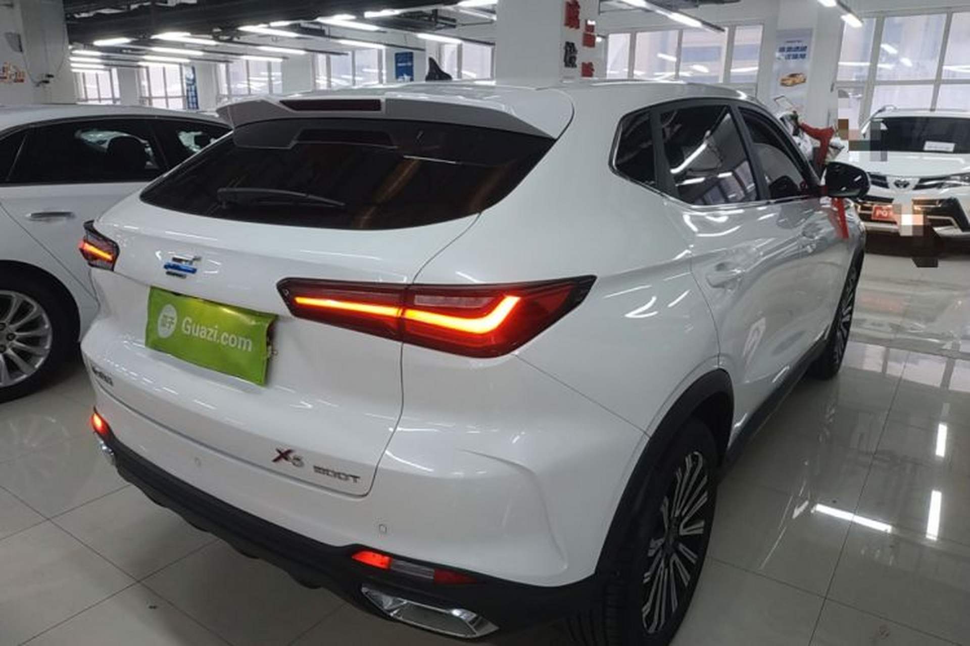 Used CHANGAN OSHAN X5 2021 Revised Version 1.5T DCT Luxury Edition Rear Right 45 Deg