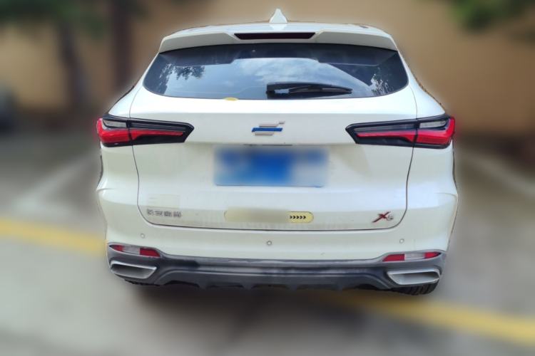 Used CHANGAN OSHAN X5 2021 1.6L CVT Luxury Version Rear