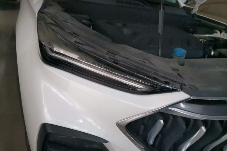 Used CHANGAN OSHAN X5 2021 1.5T DCT Flagship Edition Right Front Headlight