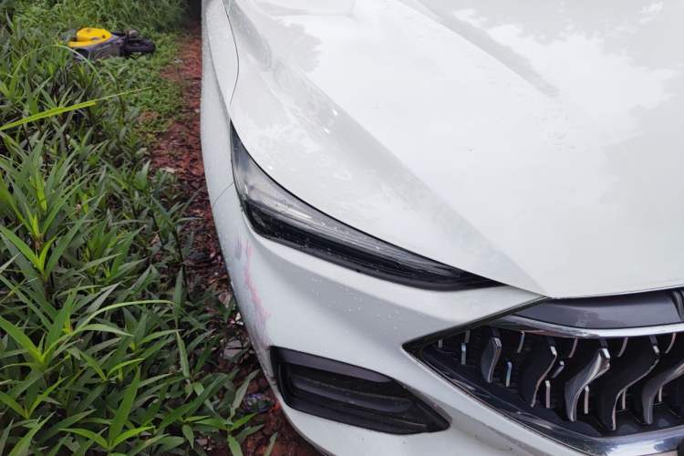 Used CHANGAN OSHAN X5 2021 Revised Version 1.5T DCT Luxury Edition Right Front Headlight