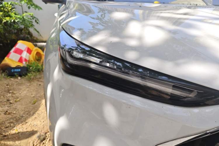 Used CHANGAN OSHAN X5 2021 1.6L CVT Flagship Model Right Front Headlight