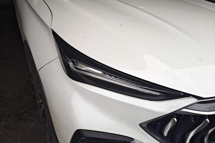 Used CHANGAN OSHAN X5 2021 1.5T DCT Luxury Edition Right Front Headlight