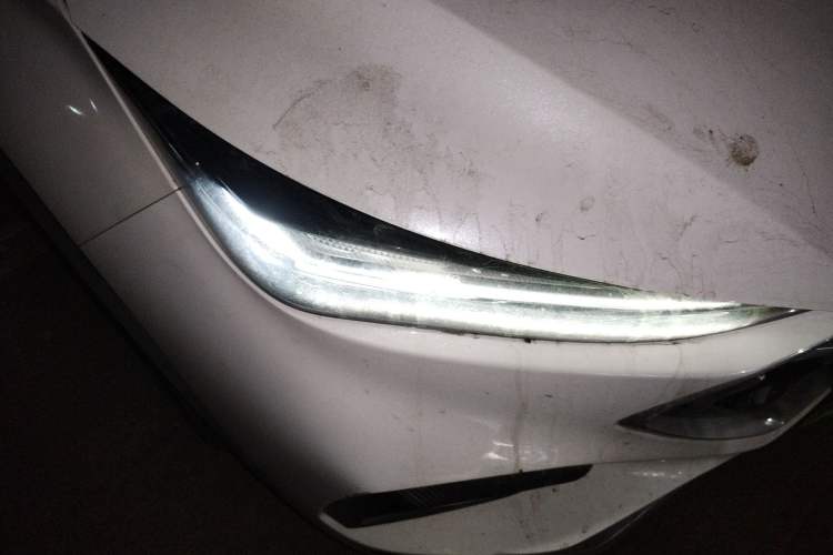 Used CHANGAN OSHAN X5 2021 1.5T DCT Flagship Edition Right Front Headlight