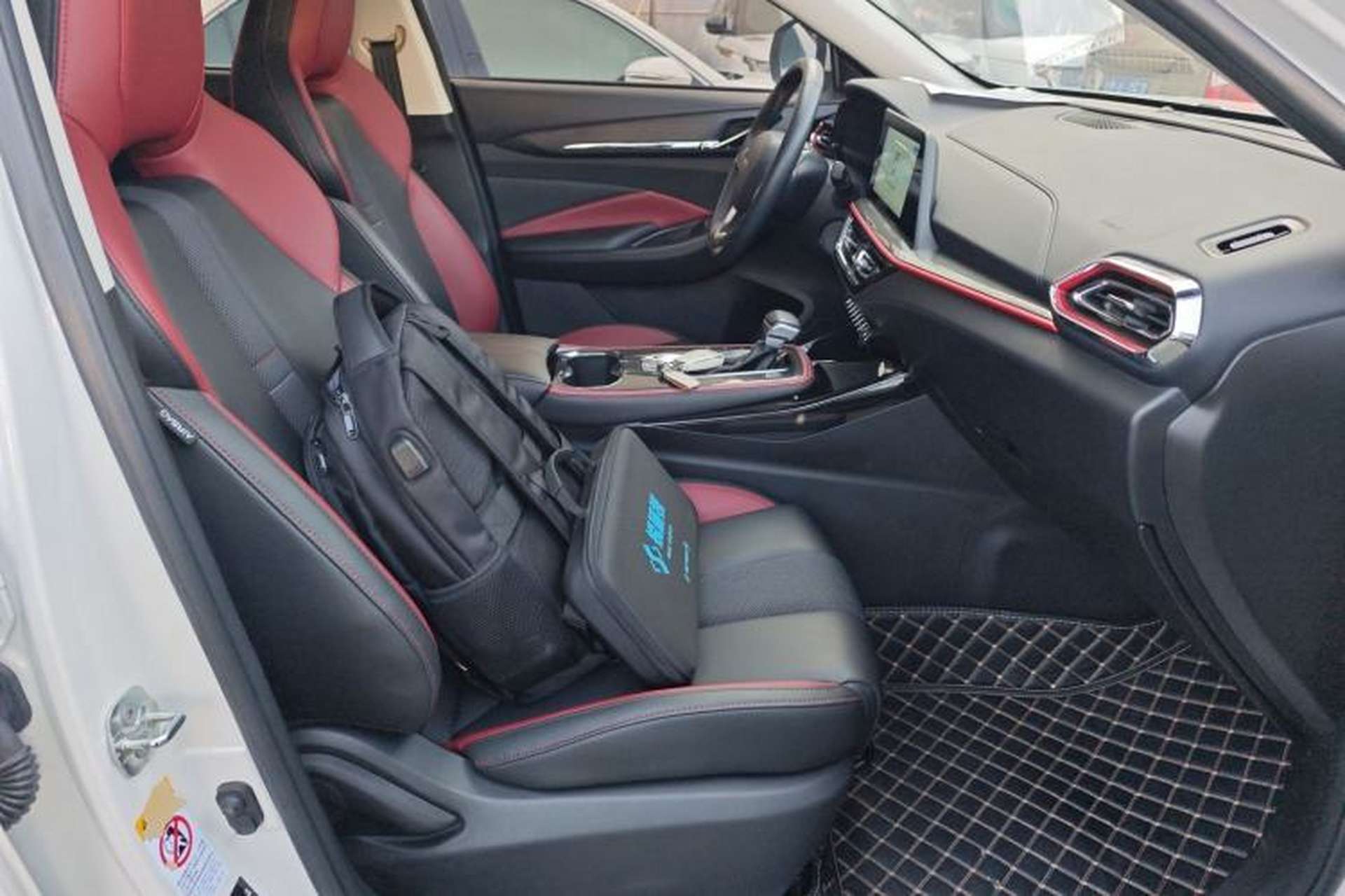 Used CHANGAN OSHAN X5 2021 1.5T DCT Prestige Edition Right Front Seat