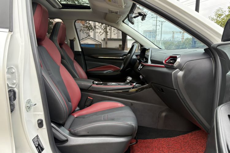 Used CHANGAN OSHAN X5 2021 Revised Version 1.5T DCT Luxury Edition Right Front Seat