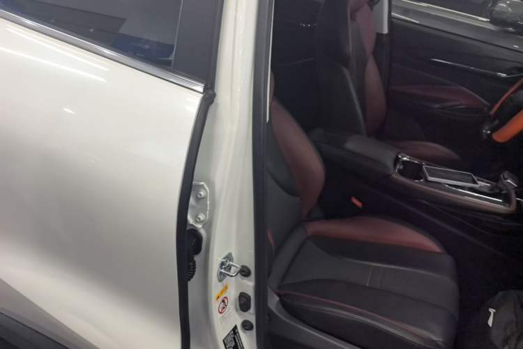 Used CHANGAN OSHAN X5 2021 1.5T DCT Prestige Edition Right Front Seat