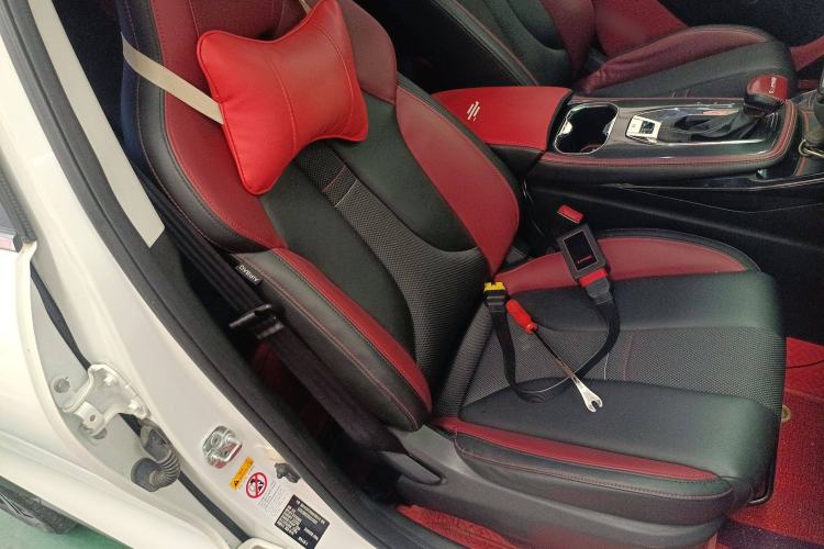 Used CHANGAN OSHAN X5 2021 1.5T DCT Prestige Edition Right Front Seat