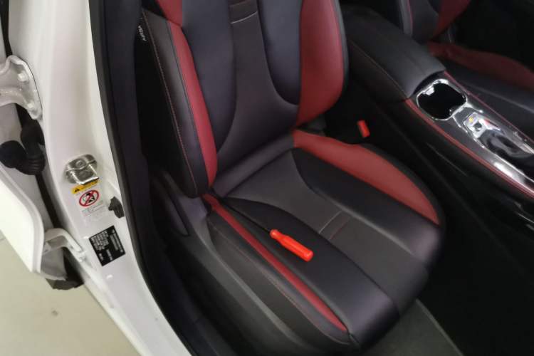 Used CHANGAN OSHAN X5 2021 1.5T DCT Prestige Edition Right Front Seat