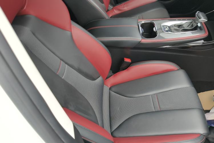 Used CHANGAN OSHAN X5 2021 Revised Version 1.5T DCT Luxury Edition Right Front Seat