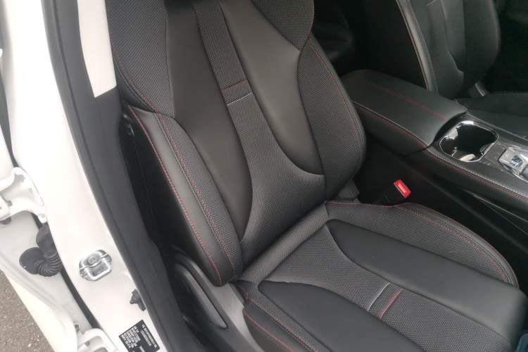 Used CHANGAN OSHAN X5 2021 Revised Version 1.5T DCT Luxury Edition Right Front Seat
