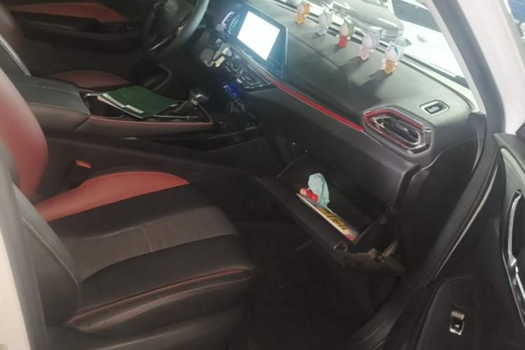 Used CHANGAN OSHAN X5 2021 1.5T DCT Prestige Edition Right Front Seat