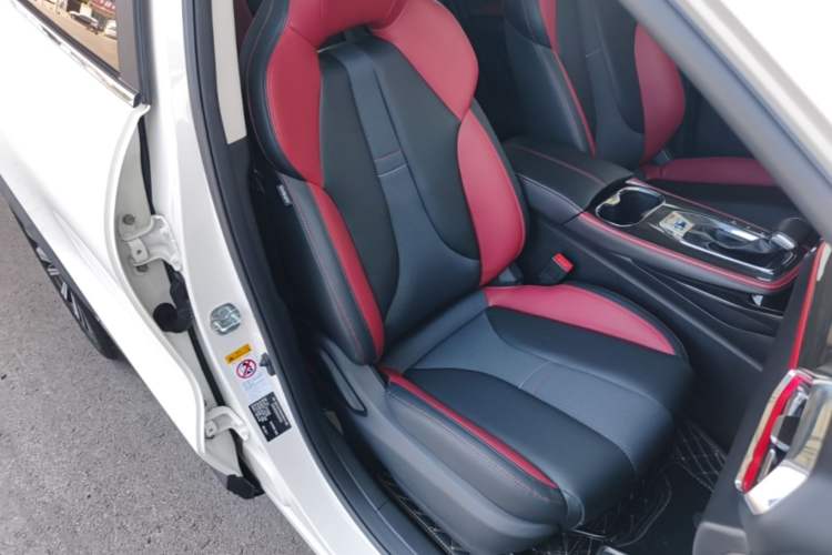 Used CHANGAN OSHAN X5 2021 1.5T DCT Prestige Edition Right Front Seat