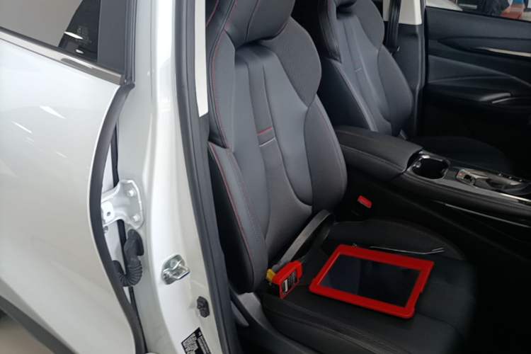 Used CHANGAN OSHAN X5 2021 1.5T DCT Luxury Edition Right Front Seat