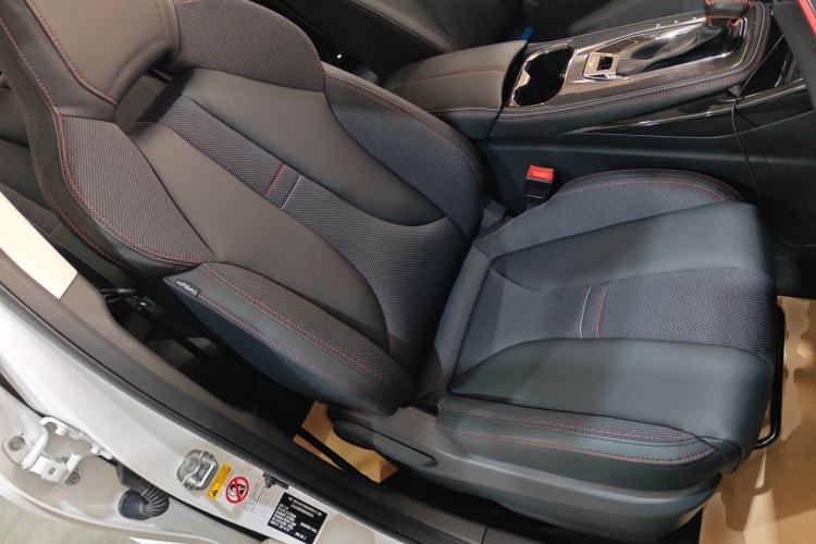 Used CHANGAN OSHAN X5 2021 1.5T DCT Prestige Edition Right Front Seat