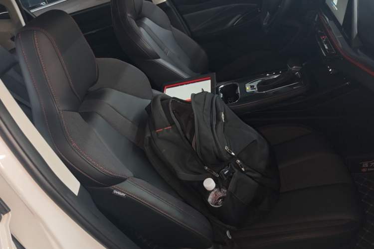 Used CHANGAN OSHAN X5 2021 1.5T DCT Prestige Edition Right Front Seat