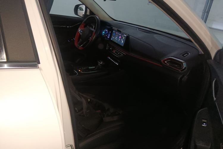 Used CHANGAN OSHAN X5 2021 Revised Version 1.5T DCT Luxury Edition Right Front Seat