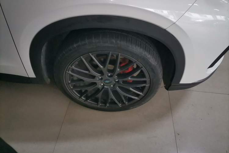 Used CHANGAN OSHAN X5 2021 1.5T DCT Flagship Edition Right Front Wheel Hub