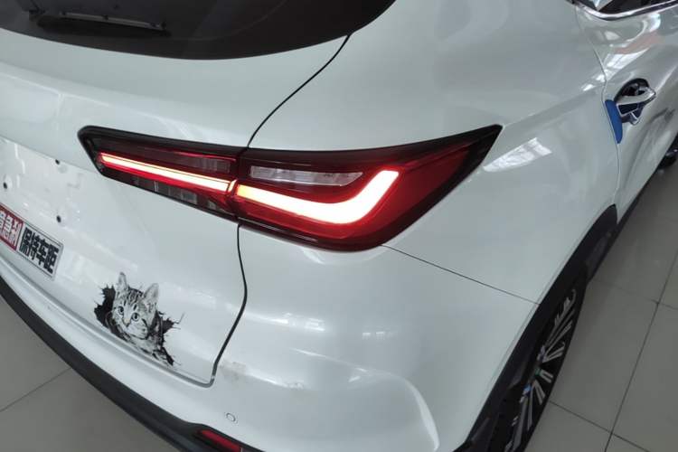 Used CHANGAN OSHAN X5 2021 1.5T DCT Prestige Edition Right Rear Taillight