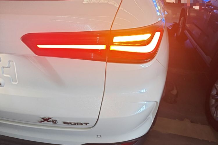 Used CHANGAN OSHAN X5 2021 1.5T DCT Luxury Edition Right Rear Taillight