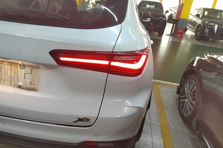 Used CHANGAN OSHAN X5 2021 1.6L CVT Comfort Model Right Rear Taillight
