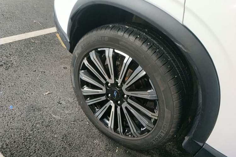 Used CHANGAN OSHAN X5 2021 1.6L CVT Comfort Model Right Rear Wheel Hub