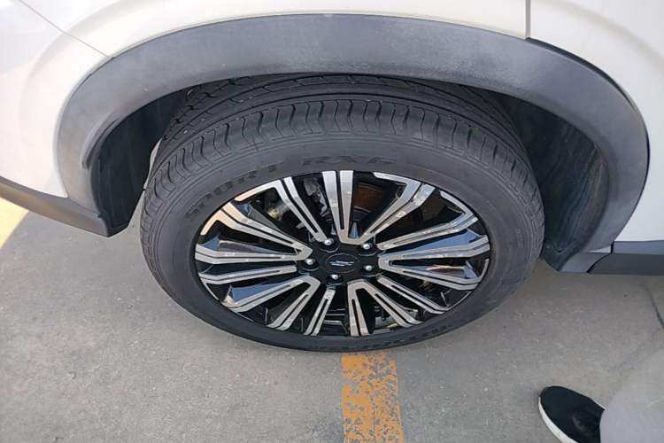 Used CHANGAN OSHAN X5 2021 Revised Version 1.5T DCT Luxury Edition Right Rear Wheel Hub