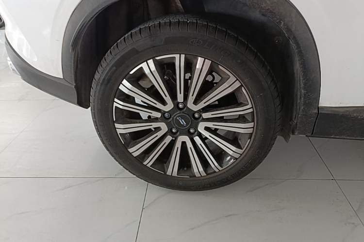 Used CHANGAN OSHAN X5 2021 Revised Version 1.5T DCT Luxury Edition Right Rear Wheel Hub