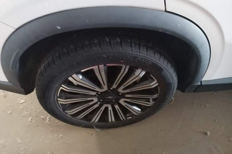 Used CHANGAN OSHAN X5 2021 1.5T DCT Luxury Edition Right Rear Wheel Hub
