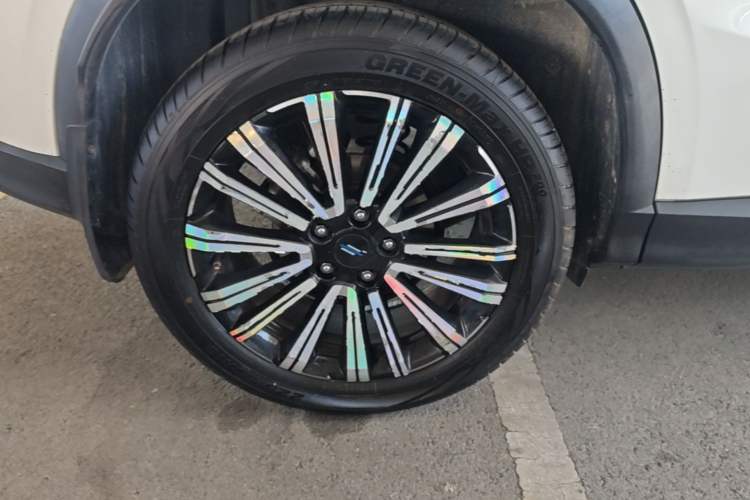 Used CHANGAN OSHAN X5 2021 1.6L CVT Luxury Model Right Rear Wheel Hub