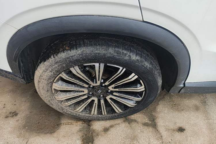 Used CHANGAN OSHAN X5 2021 Revised Version 1.5T DCT Luxury Edition Right Rear Wheel Hub