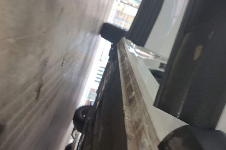 Used CHANGAN OSHAN X5 2021 1.5T DCT Prestige Edition Right Side Sill