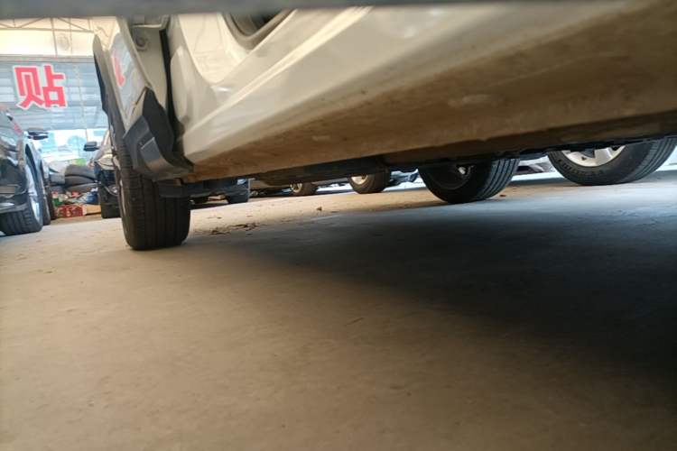 Used CHANGAN OSHAN X5 2021 1.5T DCT Flagship Edition Right Side Sill