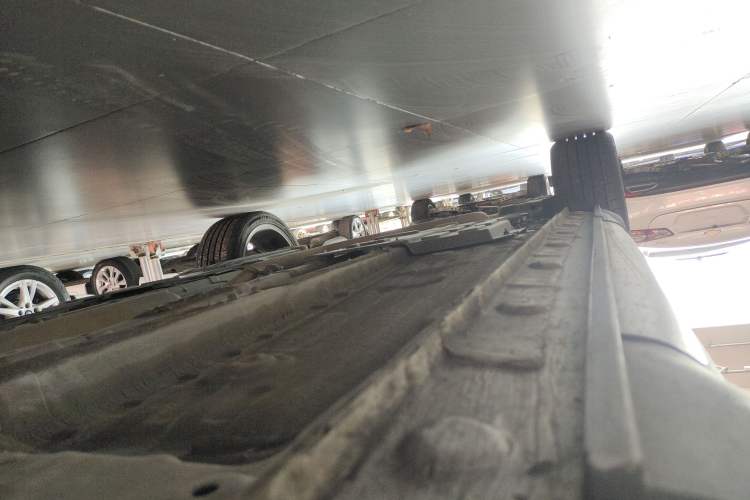 Used CHANGAN OSHAN X5 2021 1.5T DCT Flagship Edition Right Side Sill