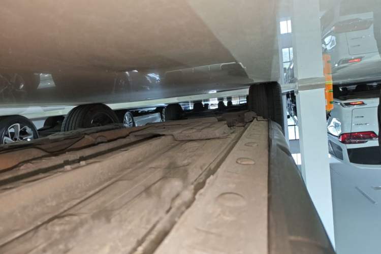 Used CHANGAN OSHAN X5 2021 Revised Version 1.5T DCT Luxury Edition Right Side Sill