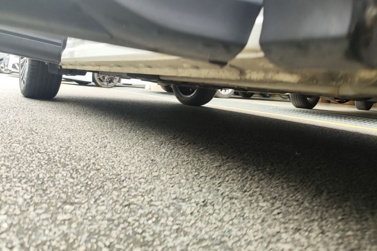 Used CHANGAN OSHAN X5 2021 1.6L CVT Luxury Model Right Side Sill