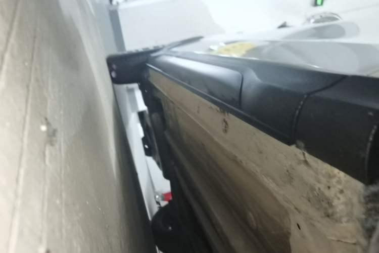 Used CHANGAN OSHAN X5 2021 1.5T DCT Prestige Edition Right Side Sill
