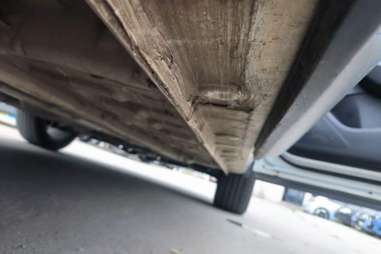 Used CHANGAN OSHAN X5 2021 1.5T DCT Prestige Edition Right Side Sill