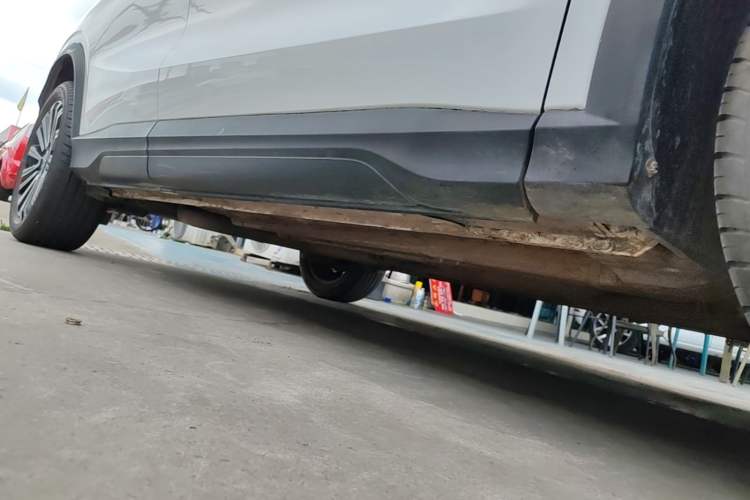Used CHANGAN OSHAN X5 2021 1.5T DCT Prestige Edition Right Side Sill