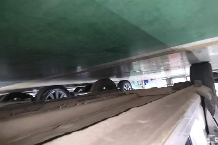 Used CHANGAN OSHAN X5 2021 1.6L CVT Comfort Model Right Side Sill