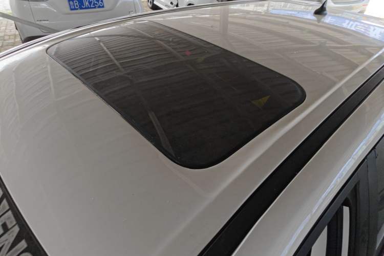 Used CHANGAN OSHAN X5 2021 Revised Version 1.5T DCT Luxury Edition Roof