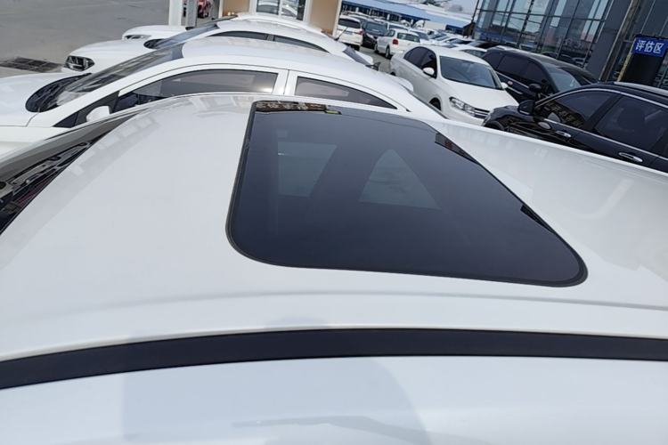 Used CHANGAN OSHAN X5 2021 Revised Version 1.5T DCT Luxury Edition Roof