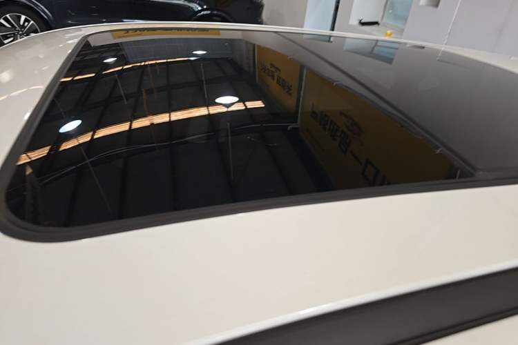 Used CHANGAN OSHAN X5 2021 1.5T DCT Prestige Edition Roof
