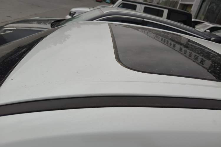 Used CHANGAN OSHAN X5 2021 Revised Version 1.5T DCT Luxury Edition Roof