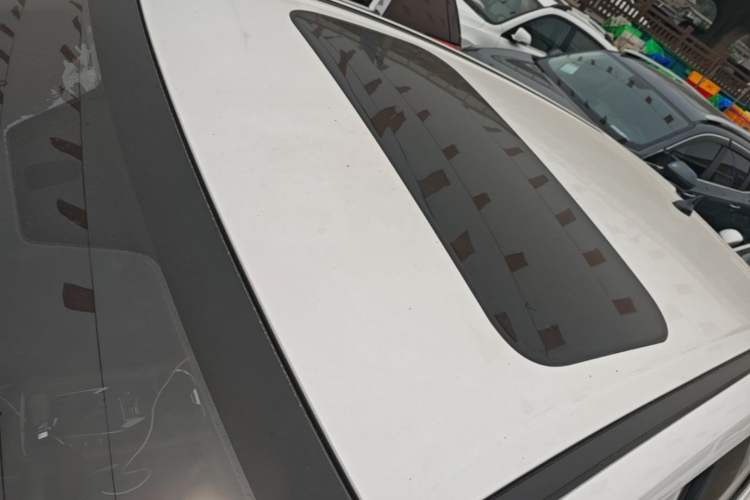 Used CHANGAN OSHAN X5 2021 Revised Version 1.5T DCT Luxury Edition Roof
