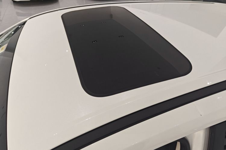 Used CHANGAN OSHAN X5 2021 Revised Version 1.6L Manual Luxury Edition Roof