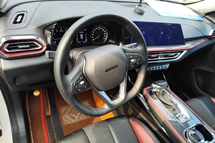 Used CHANGAN OSHAN X5 2021 Revised Version 1.5T DCT Luxury Edition Steering Wheel