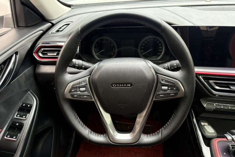 Used CHANGAN OSHAN X5 2021 Revised Version 1.5T DCT Luxury Edition Steering Wheel