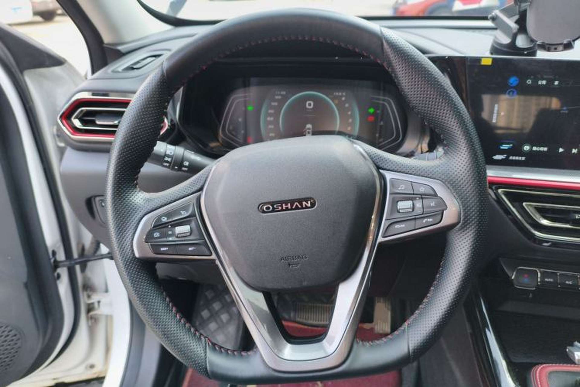 Used CHANGAN OSHAN X5 2021 1.5T DCT Flagship Edition Steering Wheel