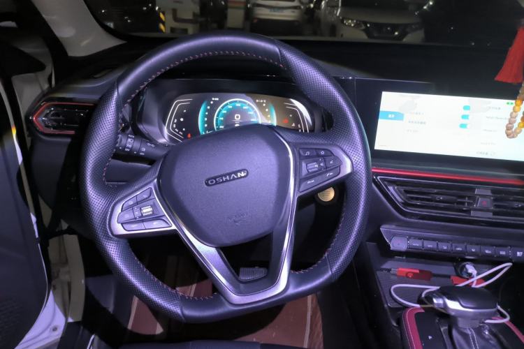 Used CHANGAN OSHAN X5 2021 1.5T DCT Flagship Edition Steering Wheel